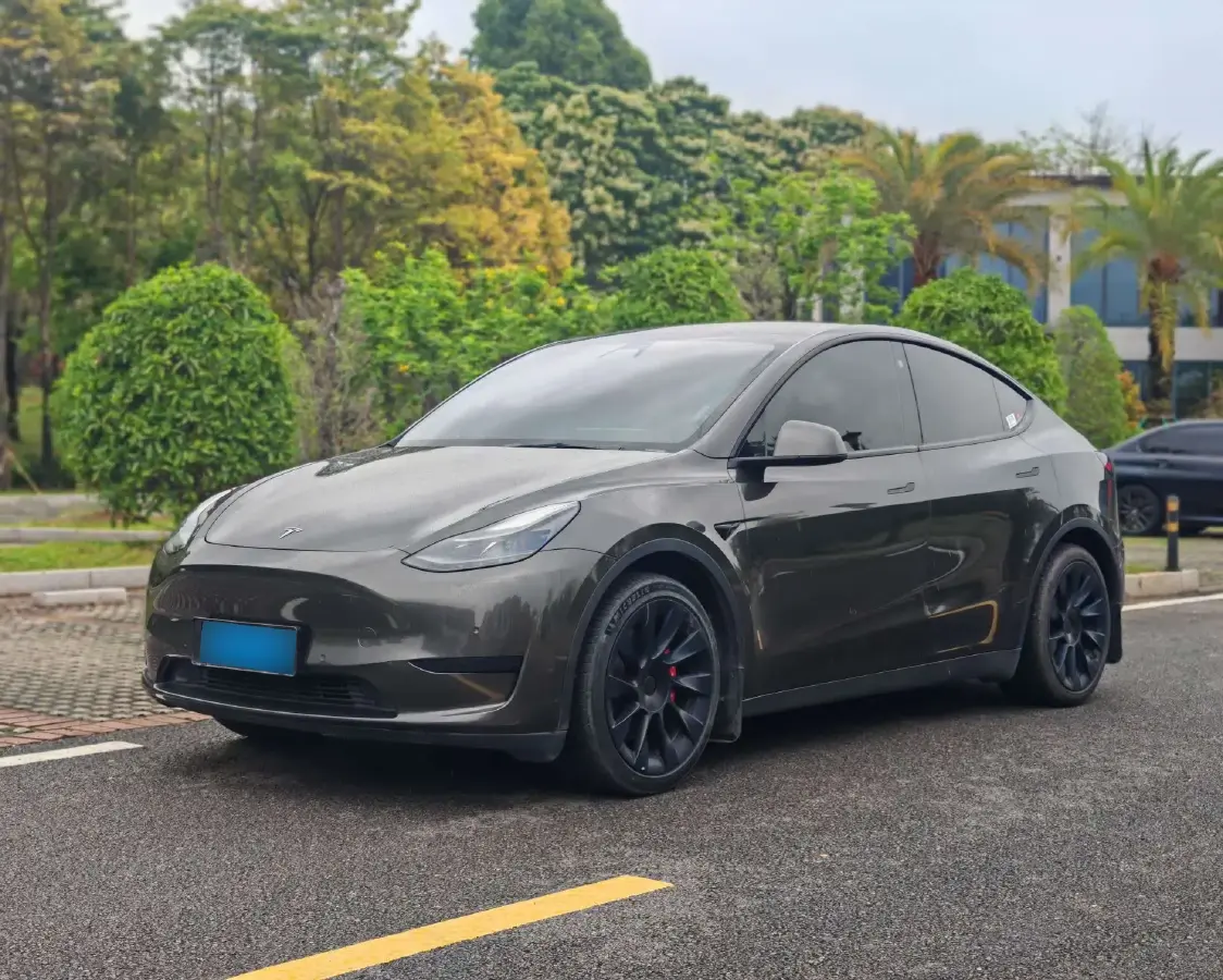 2022 Tesla Model Y BEV 60KWH