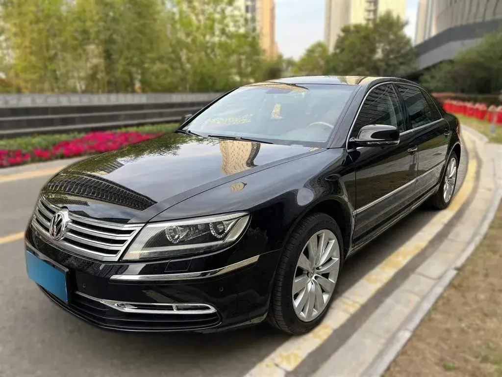 2011 Volkswagen Pheaton 4.2L 335HP V8 6AT