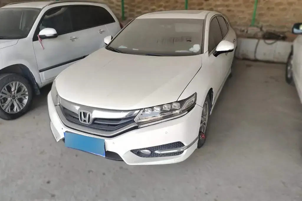 2017 Honda Spirior 2.0L 155HP L4 CVT