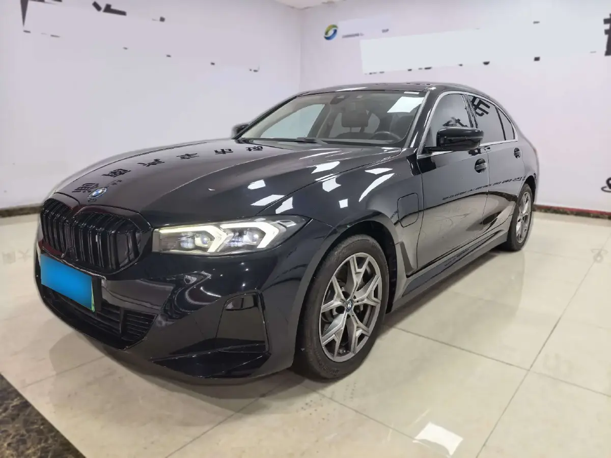 2022 BMW i3 BEV 70KWH