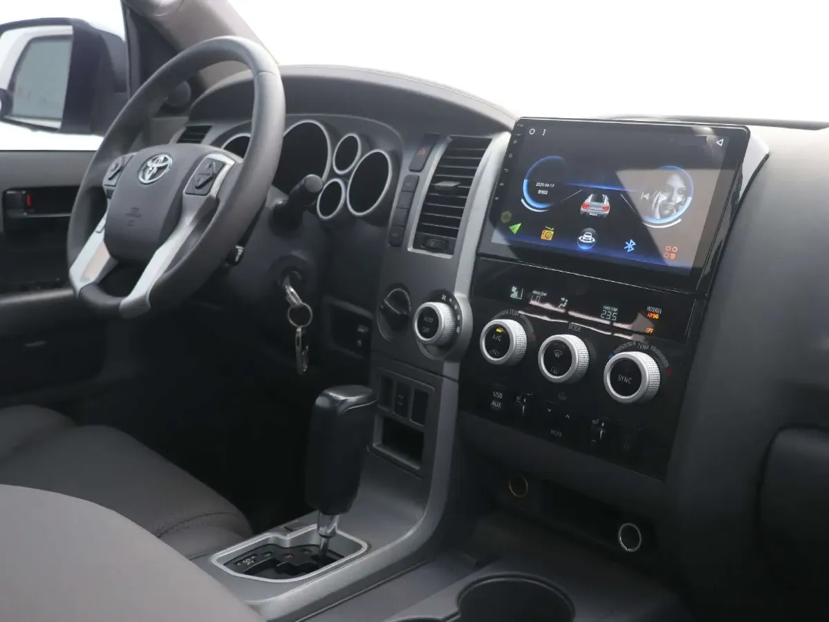 2014 Toyota Tundra 5.7L 386HP V8 6AT,autocango,china used car exporter,china ev exporter,chinese used car exporter,chinese used ev exporter