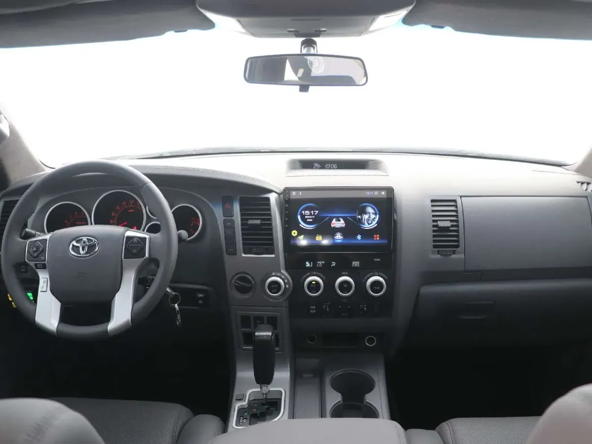 2014 Toyota Tundra 5.7L 386HP V8 6AT,autocango,china used car exporter,china ev exporter,chinese used car exporter,chinese used ev exporter