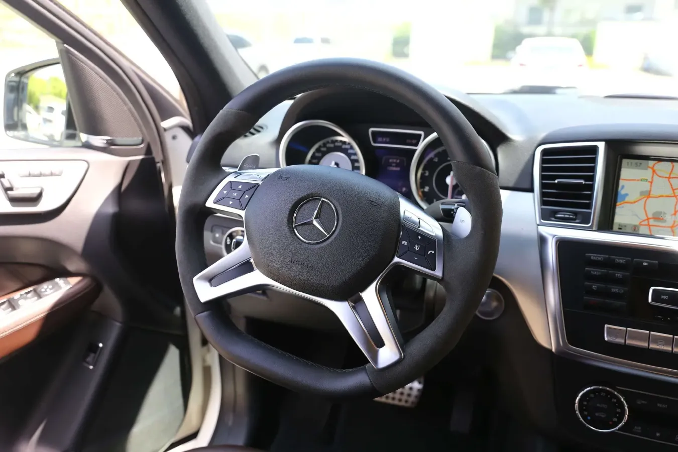 2012 Mercedes-Benz M AMG 5.5T 525HP V8 7AT,autocango,china used car exporter,china ev exporter,chinese used car exporter,chinese used ev exporter