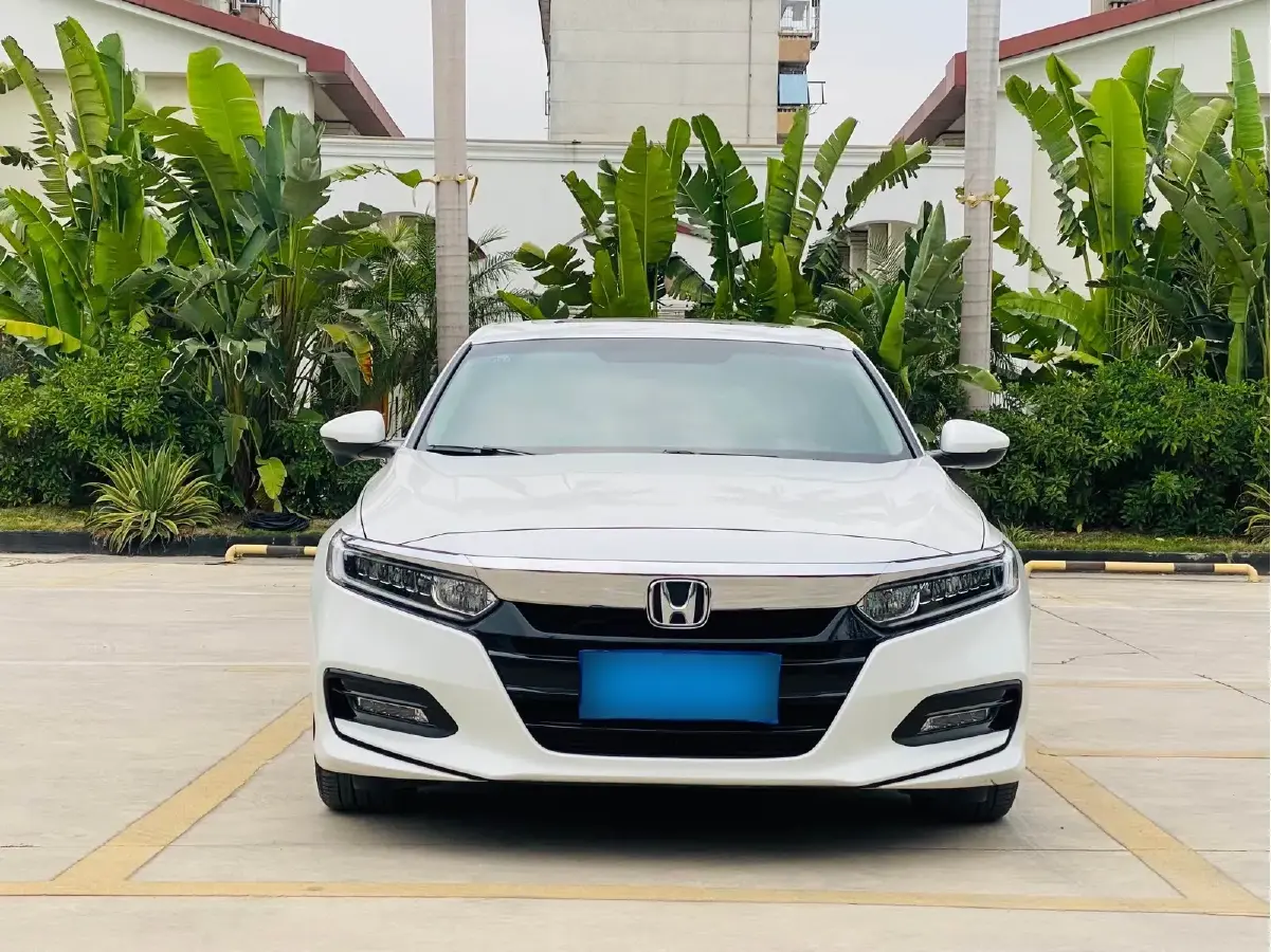 2018 Honda Accord 1.5T 194HP L4 CVT