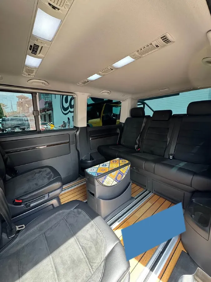 2018 Volkswagen Multivan 2.0T 204HP L4 7DCT,autocango,china used car exporter,china ev exporter,chinese used car exporter,chinese used ev exporter