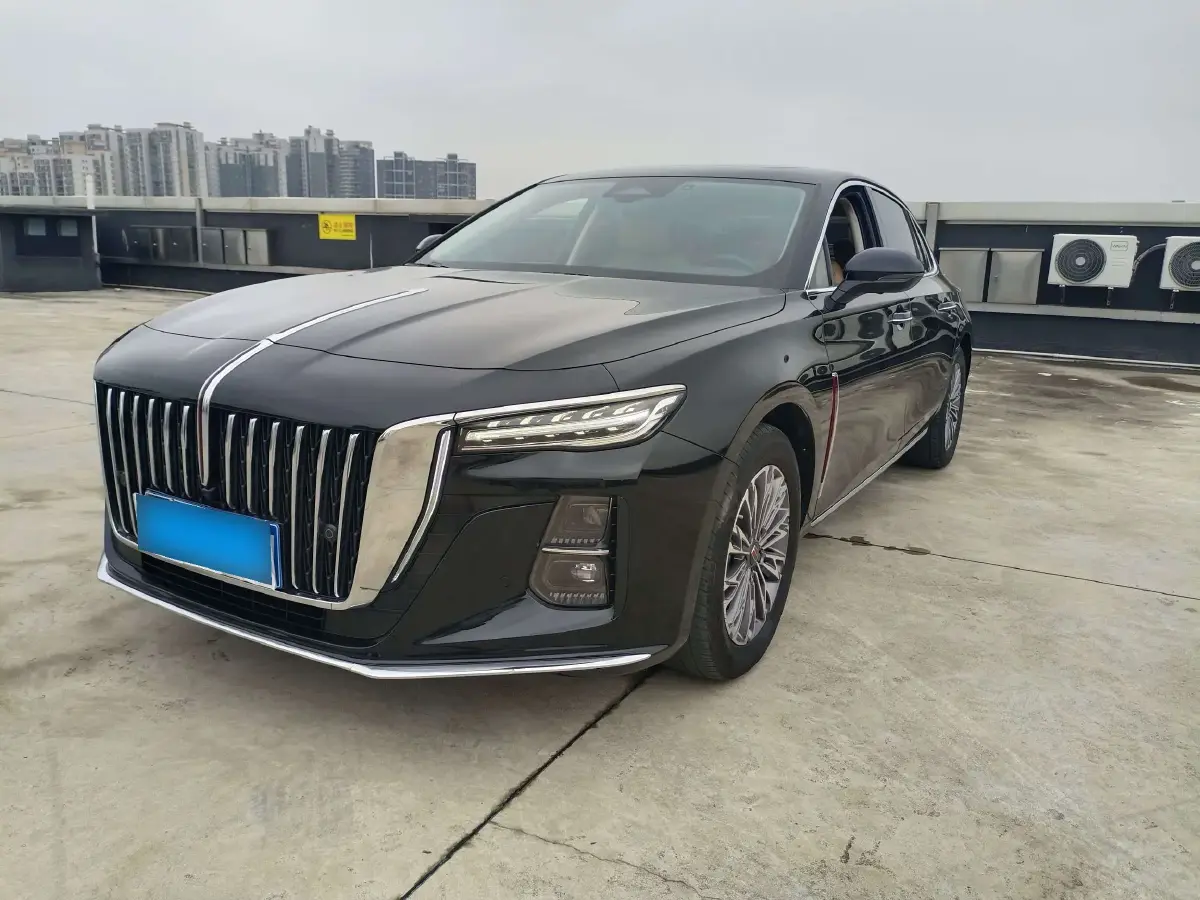2023 HongQi H5 2.0T 224HP L4 8AT