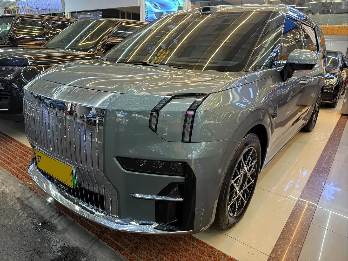 2024 Zeekr 009 BEV 108KWH