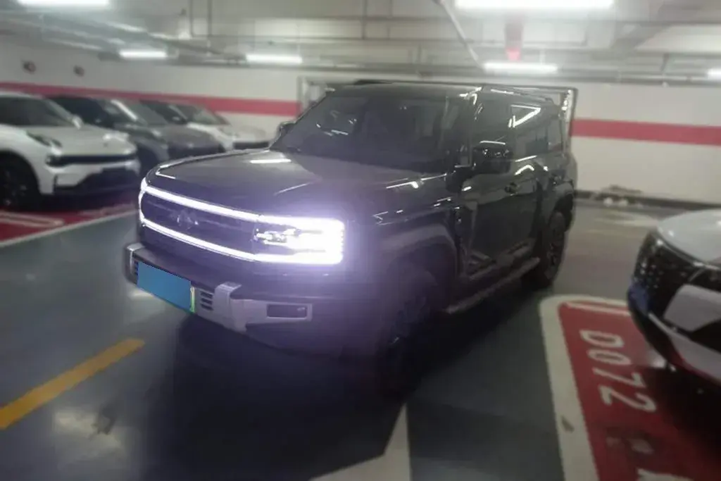 2023 FangChengBao Bao 5 1.5T 194HP L4 E-CVT PHEV 31.8KWH