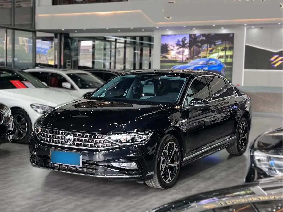 2024 Volkswagen Magotan 2.0T 186HP L4 7DCT