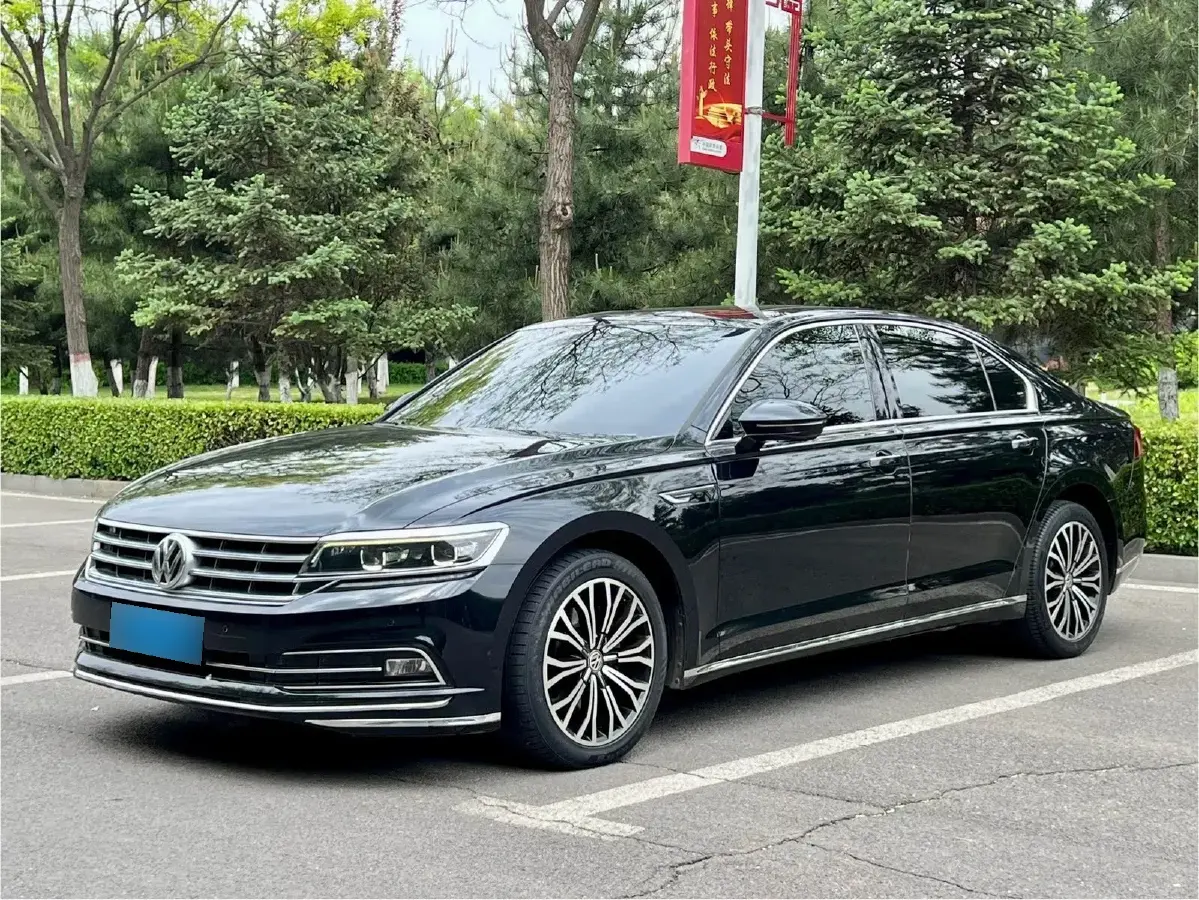 2016 Volkswagen Phideon 2.0T 224HP L4 7DCT