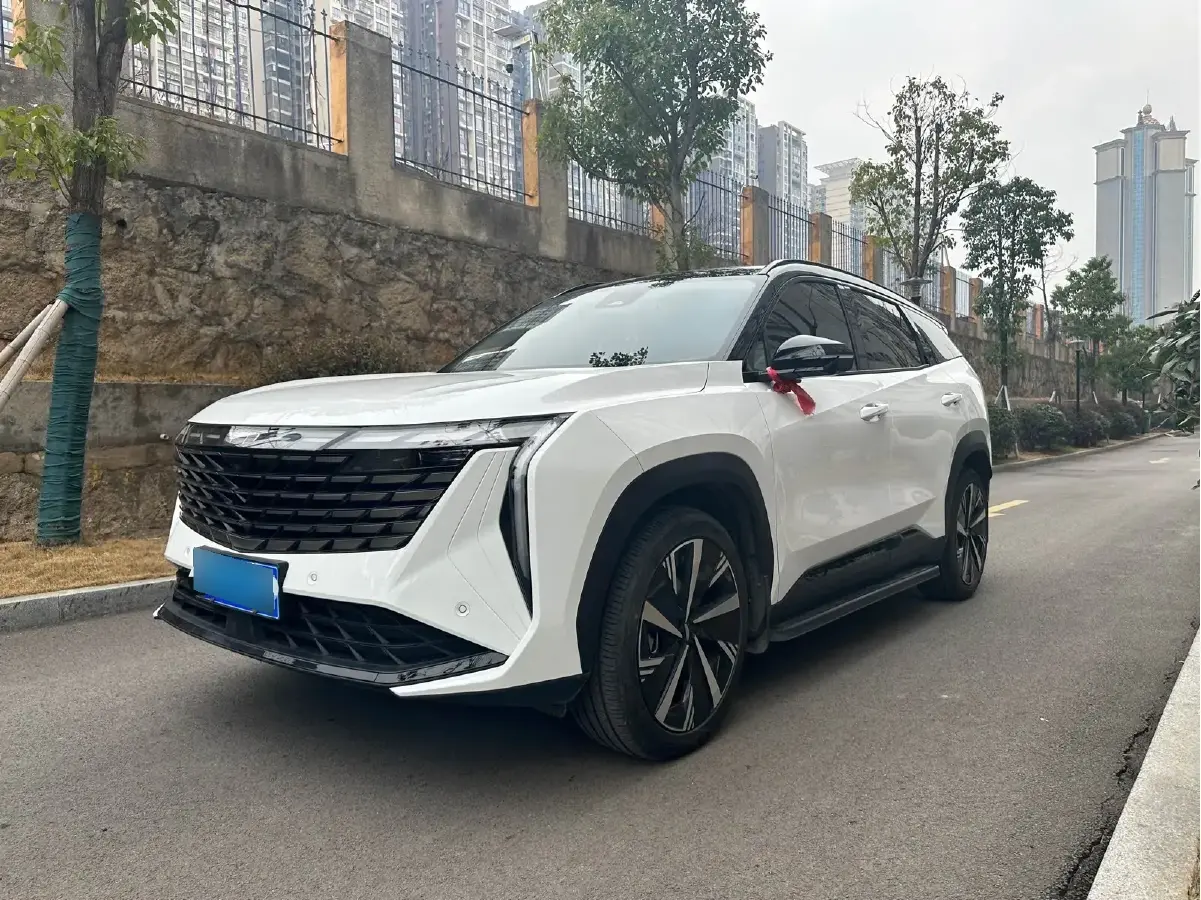 2023 Geely StarRay 1.5T 181HP L4 7DCT