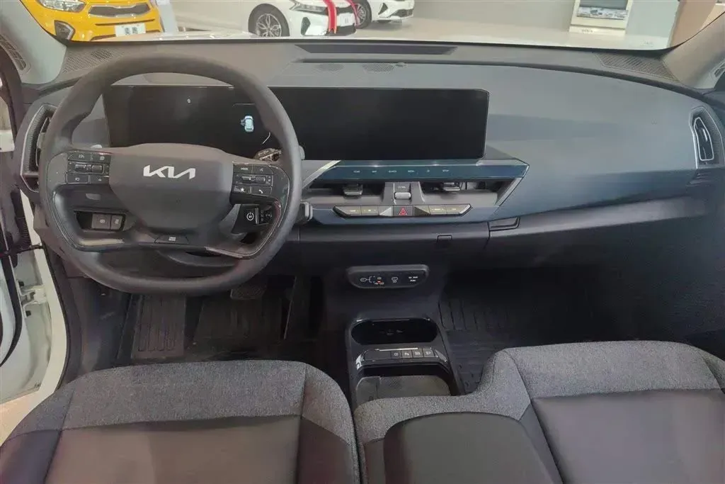 2024 Kia EV5 BEV 64.2KWH,autocango,china used car exporter,china ev exporter,chinese used car exporter,chinese used ev exporter