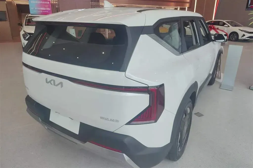 2024 Kia EV5 BEV 64.2KWH,autocango,china used car exporter,china ev exporter,chinese used car exporter,chinese used ev exporter