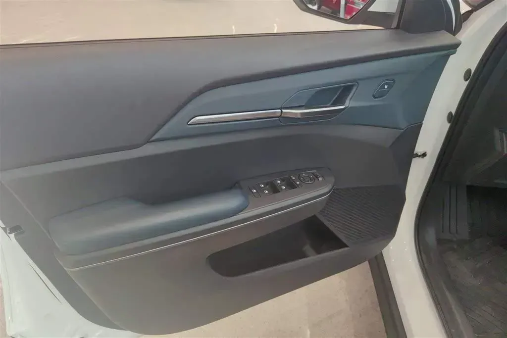 2024 Kia EV5 BEV 64.2KWH,autocango,china used car exporter,china ev exporter,chinese used car exporter,chinese used ev exporter