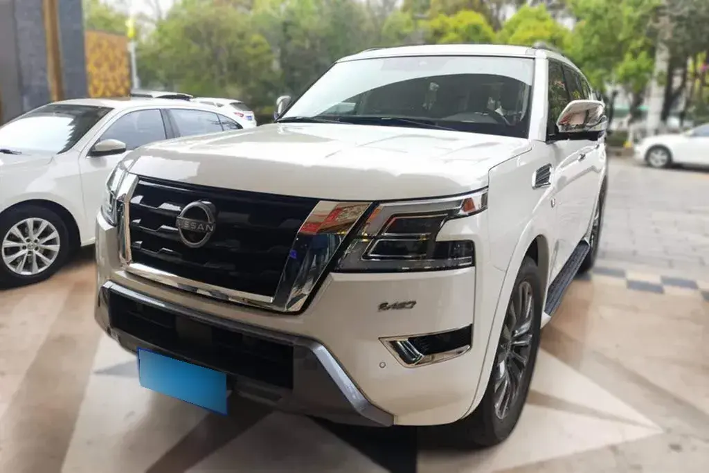 2023 Nissan Patrol 5.6L 400HP V8 7AT
