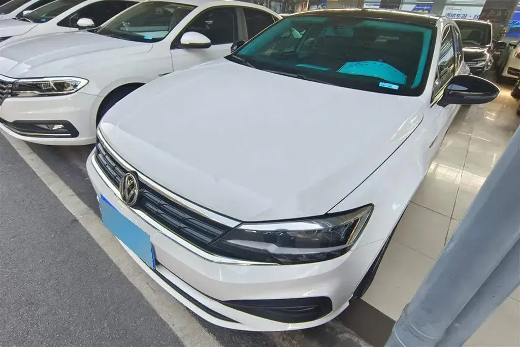 2021 Volkswagen Lamando 1.4T 131HP L4 7DCT