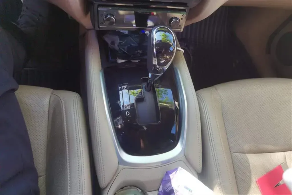 2017 Nissan X-Trail 2.0L 150HP L4 CVT,autocango,china used car exporter,china ev exporter,chinese used car exporter,chinese used ev exporter