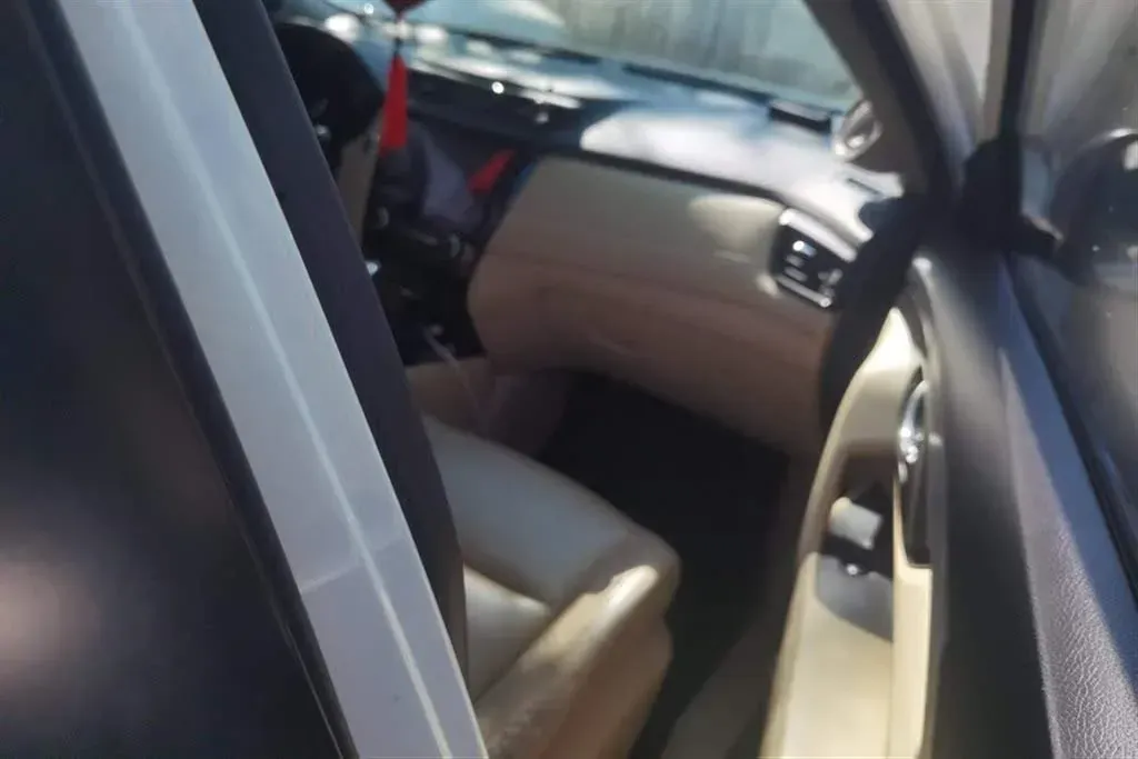 2017 Nissan X-Trail 2.0L 150HP L4 CVT,autocango,china used car exporter,china ev exporter,chinese used car exporter,chinese used ev exporter