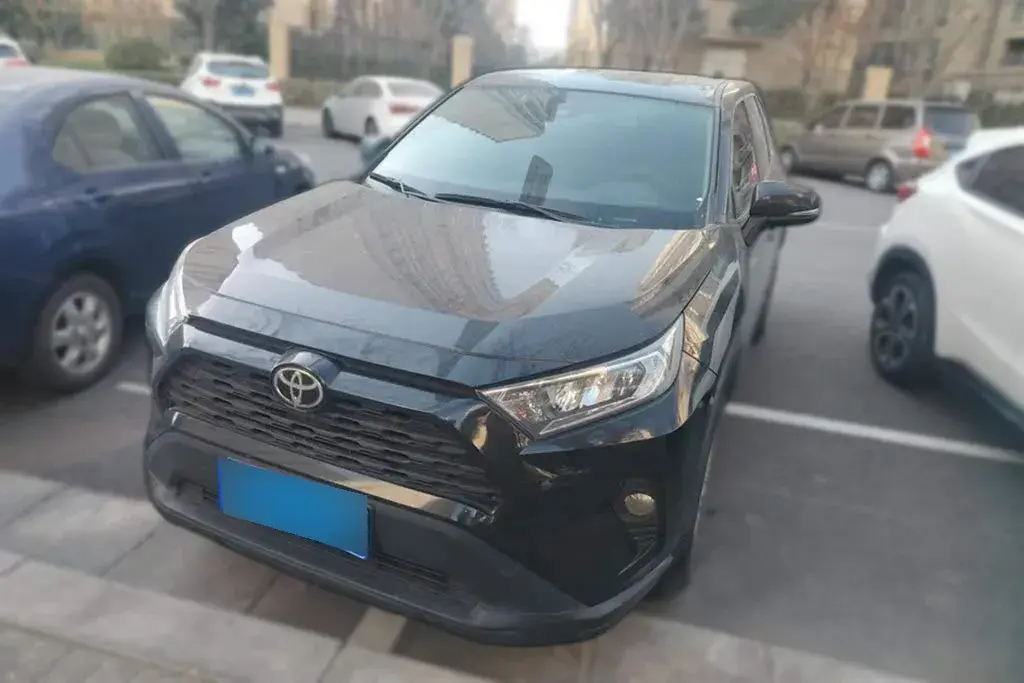 2020 Toyota RAV4 2.0L 171HP L4 CVT
