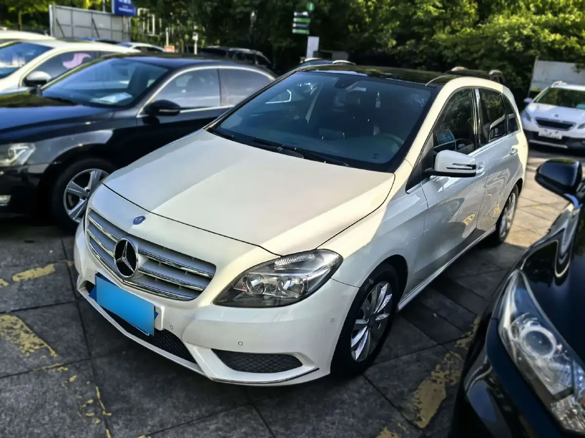 2012 Mercedes-Benz B Class 1.6T 122HP L4 7DCT