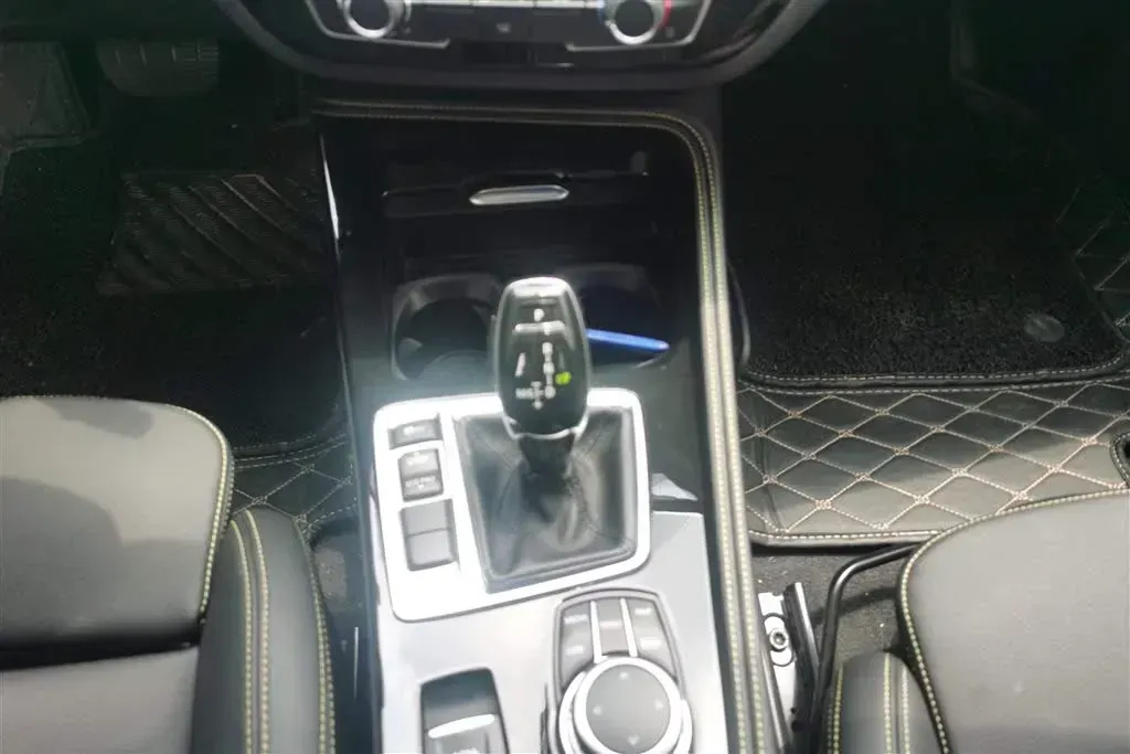 2023 BMW 1 Series 1.5T 136HP L3 7DCT,autocango,china used car exporter,china ev exporter,chinese used car exporter,chinese used ev exporter