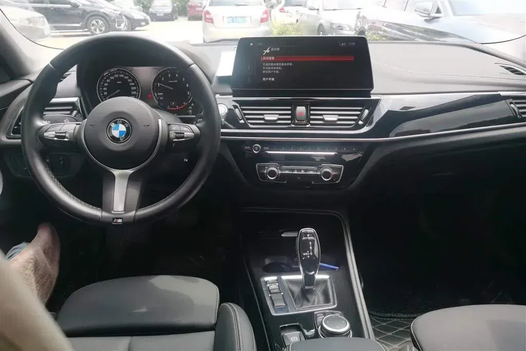 2023 BMW 1 Series 1.5T 136HP L3 7DCT,autocango,china used car exporter,china ev exporter,chinese used car exporter,chinese used ev exporter