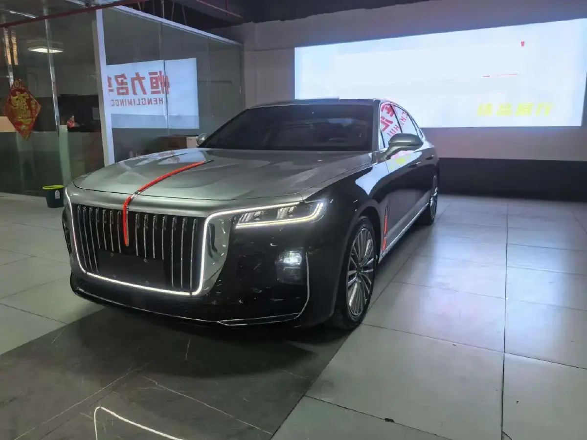 2023 HongQi H9 2.0T 252HP L4 7DCT