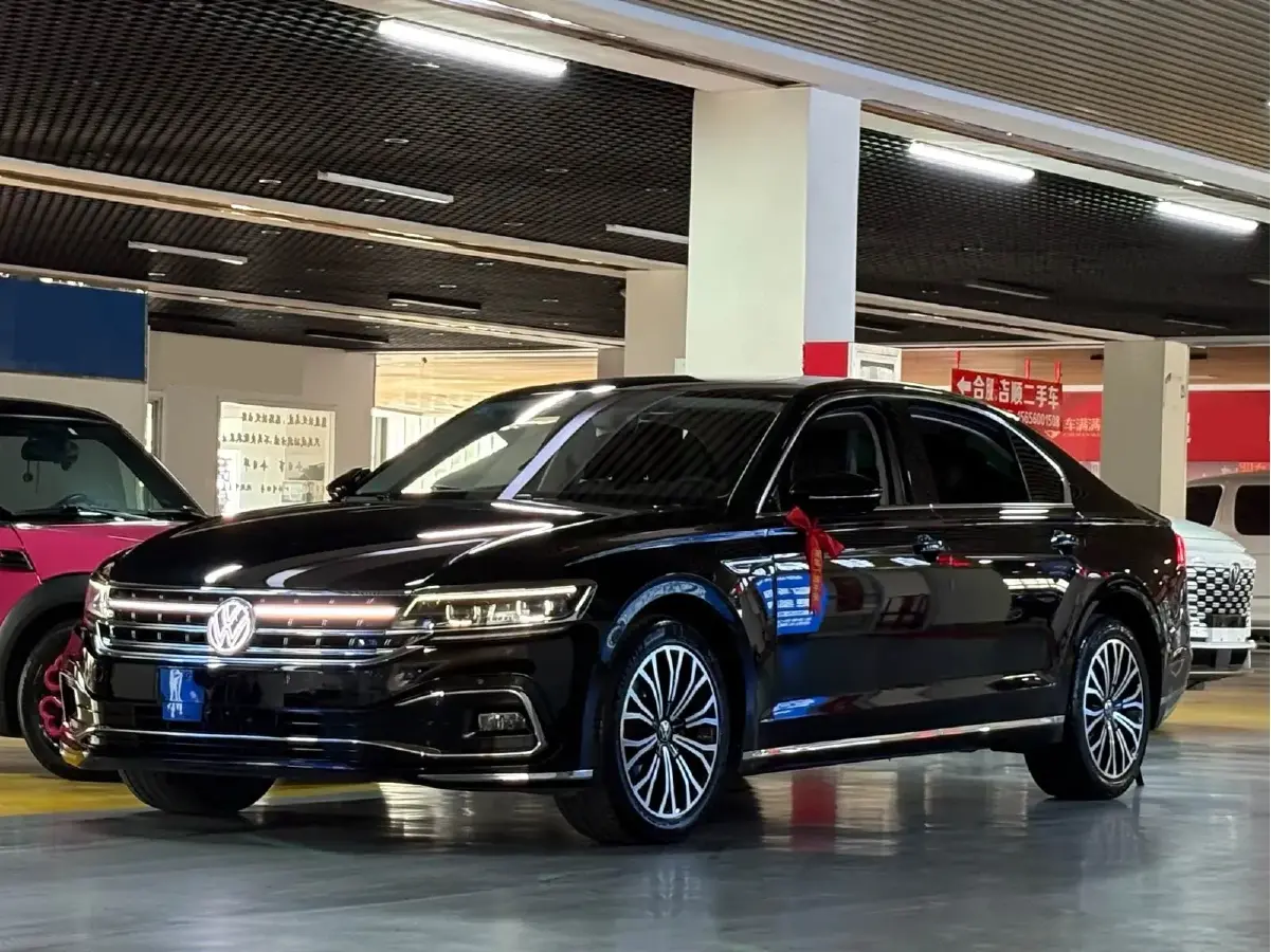 2021 Volkswagen Phideon 2.0T 224HP L4 7DCT