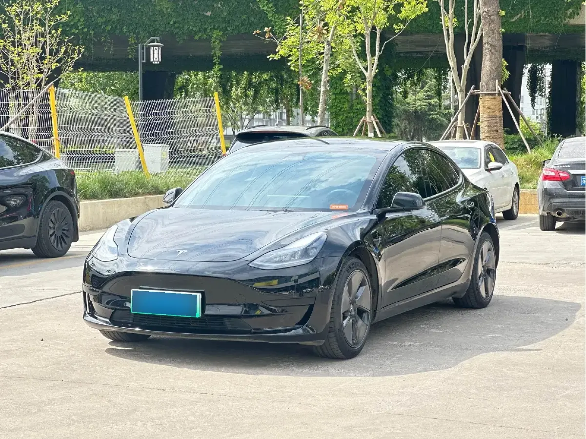 2022 Tesla Model 3 BEV 60KWH