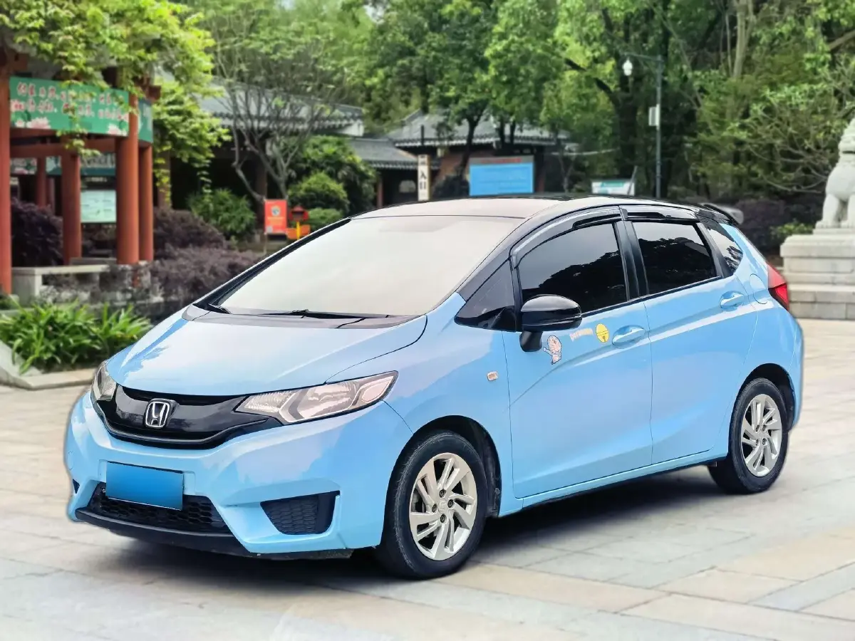 2016 Honda Fit 1.5L 131HP L4 CVT