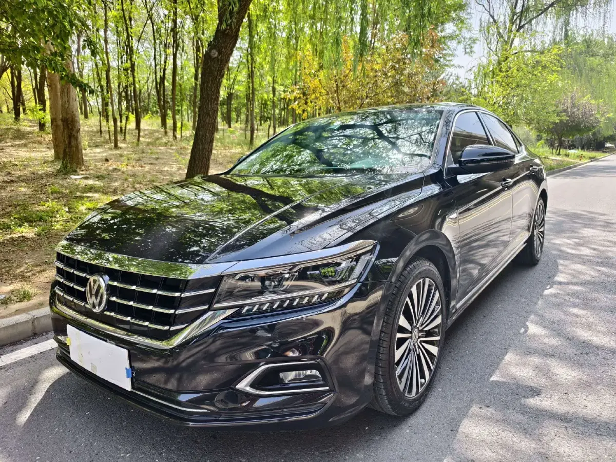 2020 Volkswagen Passat 2.0T 186HP L4 7DCT