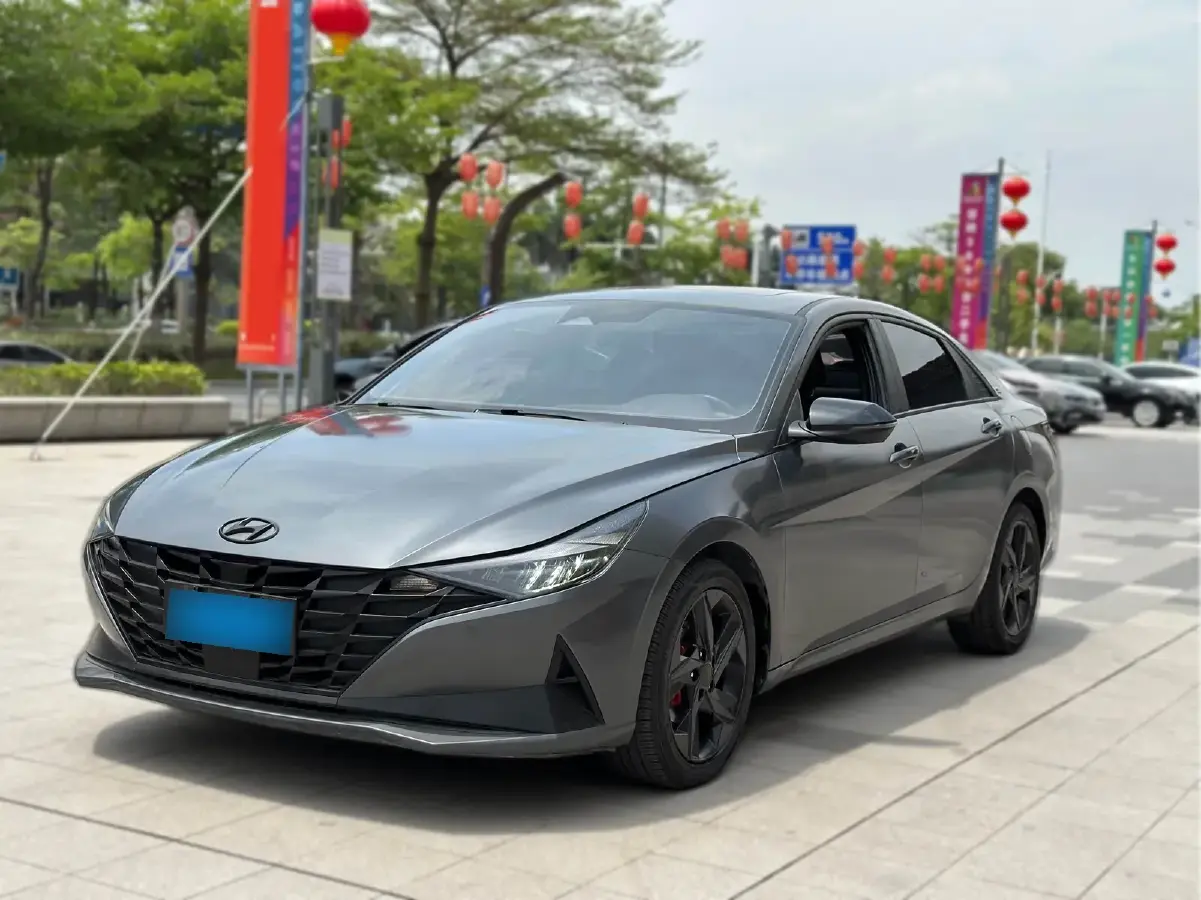 2022 Hyundai Elantra 1.5L 115HP L4 CVT