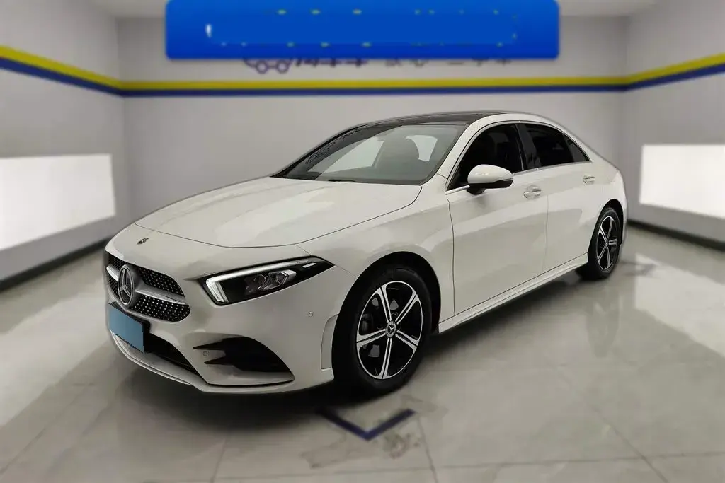 2022 Mercedes-Benz A Class 1.3T 163HP L4 7DCT