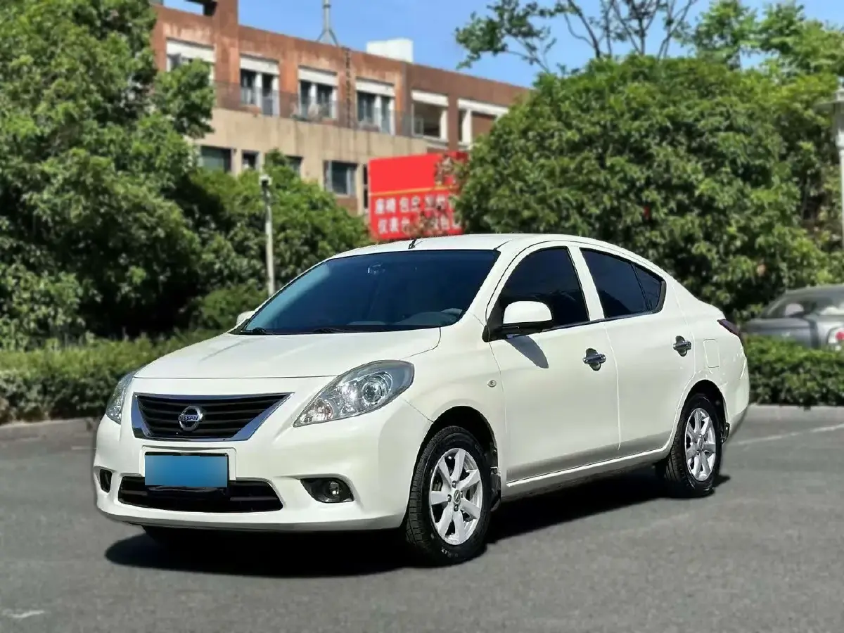 2011 Nissan Sunny 1.5L 112HP L4 CVT