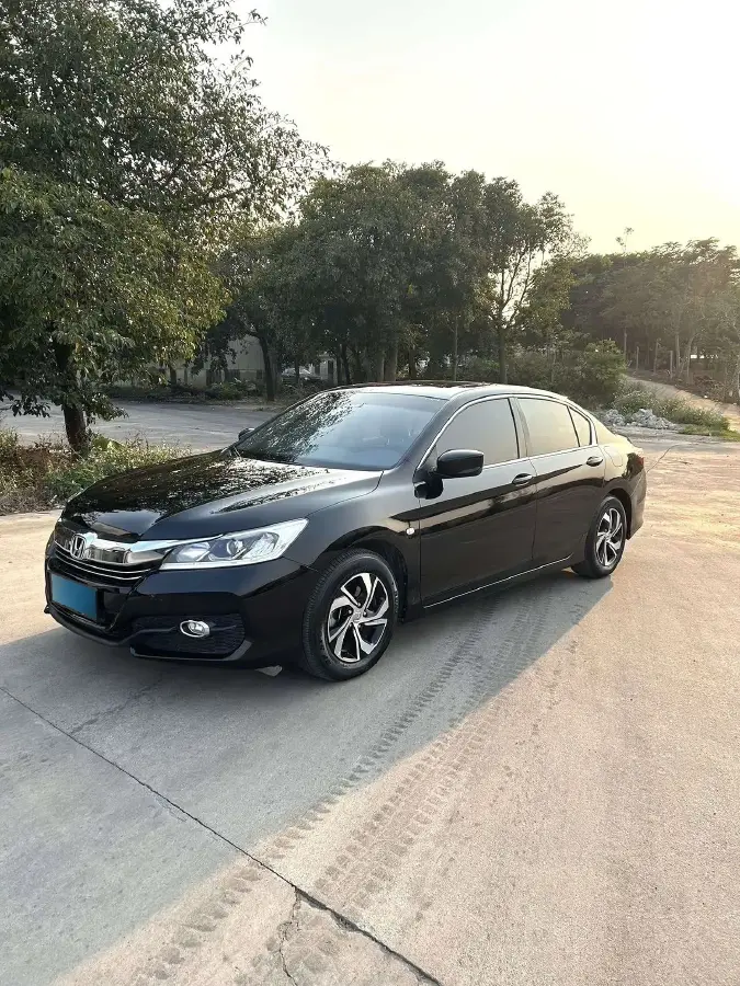 2016 Honda Accord 2.0L 155HP L4 CVT