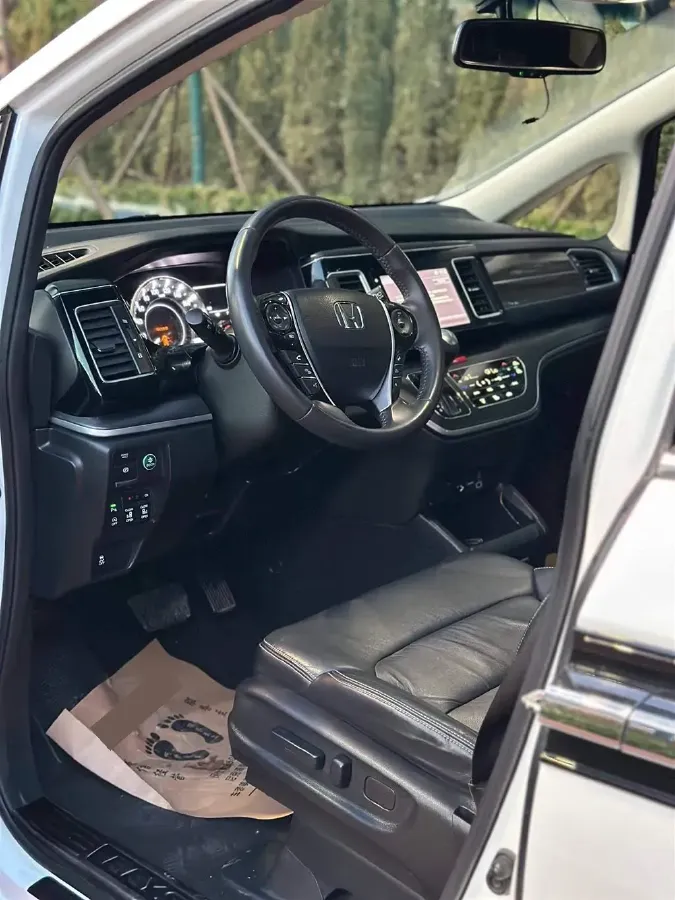 2016 Honda Elysioin 2.4L 186HP L4 CVT,autocango,china used car exporter,china ev exporter,chinese used car exporter,chinese used ev exporter