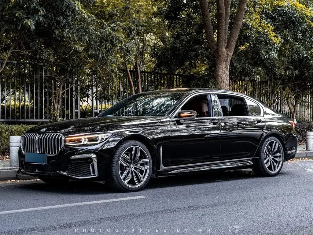 2019 BMW 7 Series 3.0T 340HP L6 8AT