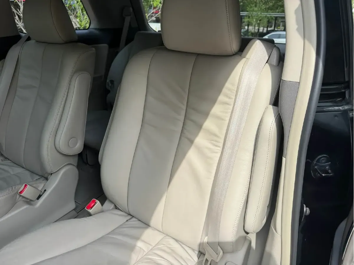 2007 Toyota Previa 3.5L 275HP V6 6AT,autocango,china used car exporter,china ev exporter,chinese used car exporter,chinese used ev exporter