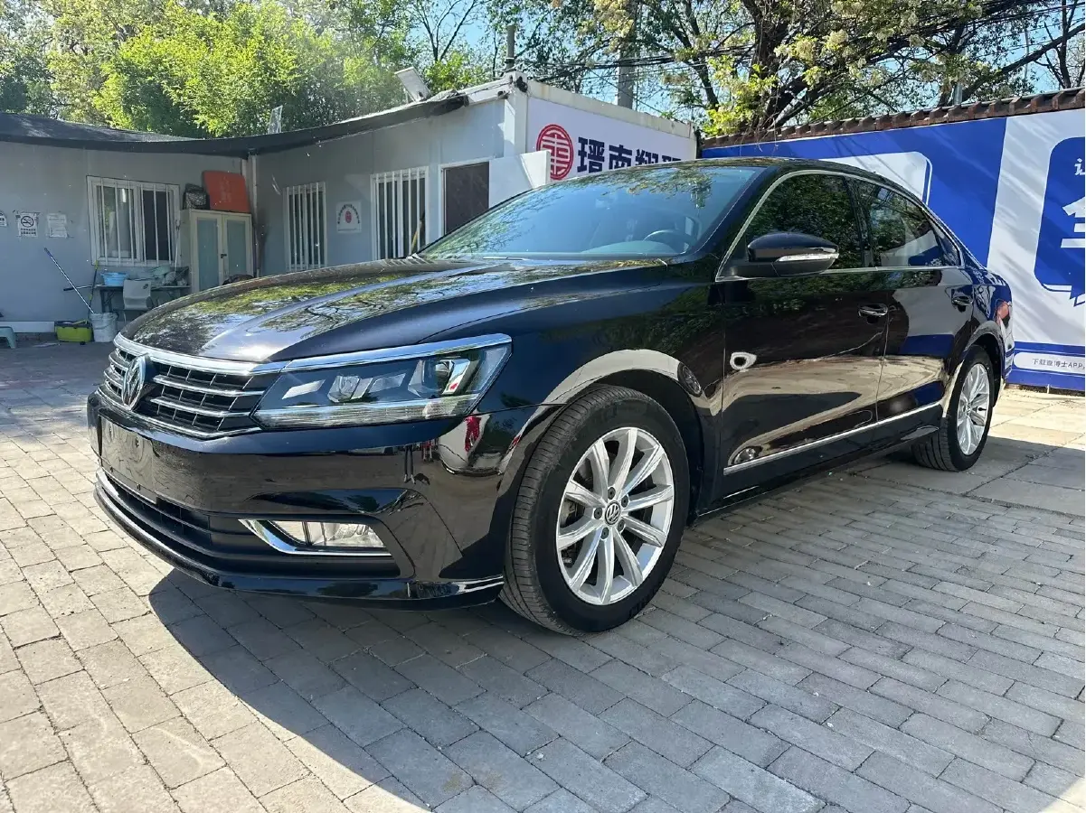 2017 Volkswagen Passat 1.8T 180HP L4 7DCT