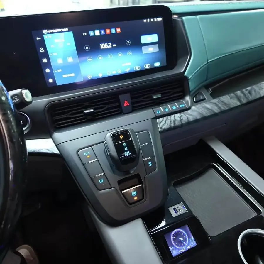 2024 Ford Tourneo 2.0T 220HP L4 9AT,autocango,china used car exporter,china ev exporter,chinese used car exporter,chinese used ev exporter