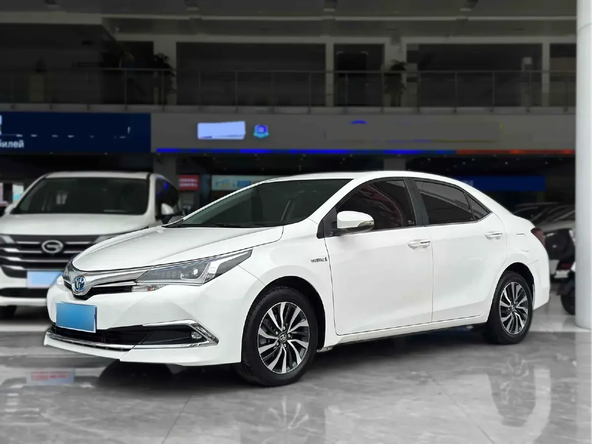 2017 Toyota Corolla 1.8L 99HP L4 E-CVT Hybrid