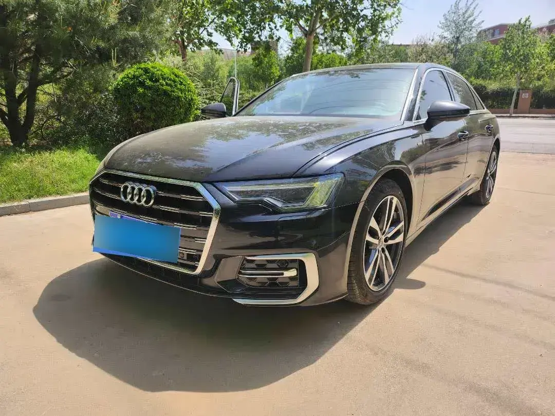 2024 Audi A6L 2.0T 190HP L4 7DCT