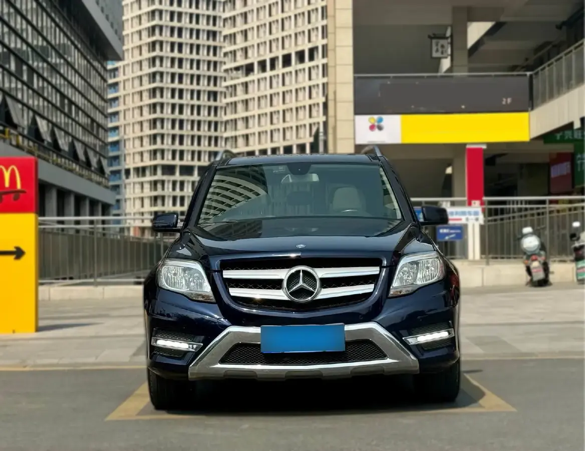 2015 Mercedes-Benz GLK Class 2.0T 211HP L4 7AT