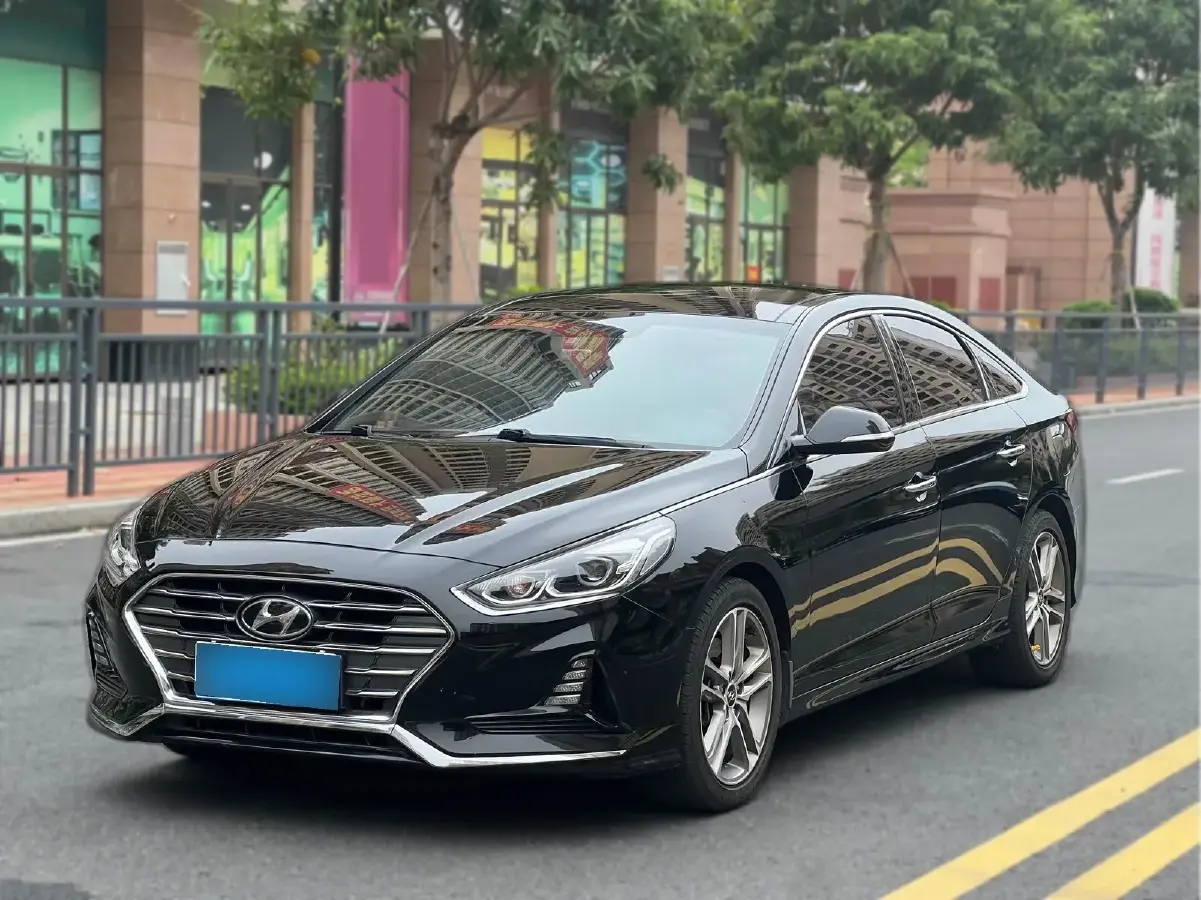 2018 Hyundai Sonata 2.0T 241HP L4 6AT