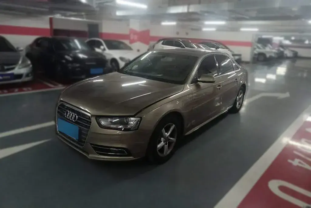 2013 Audi A4L 2.0T 180HP L4 CVT