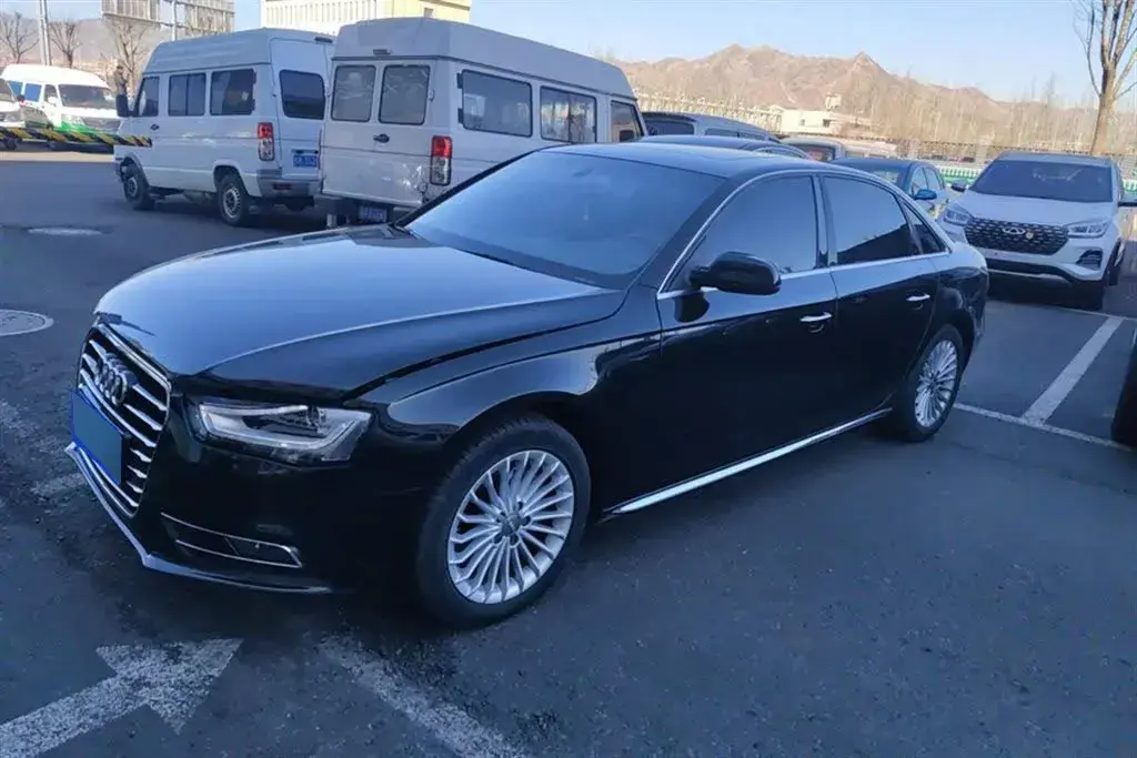 2016 Audi A4L 2.0T 180HP L4 CVT