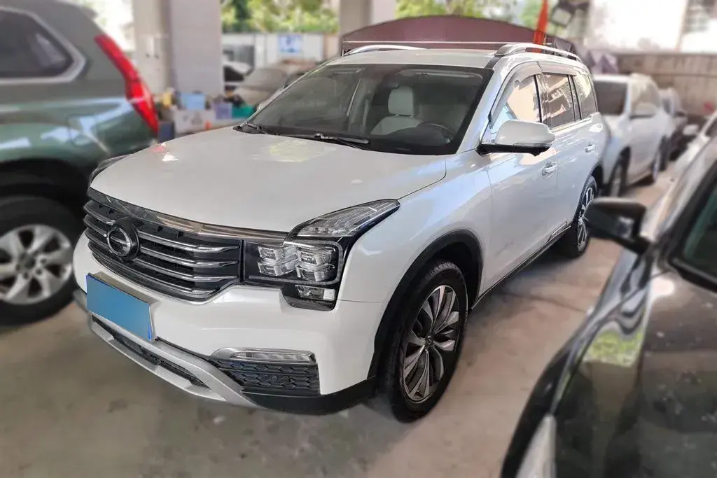 2017 GAC Trumpchi GS8 2.0T 201HP L4 6AT