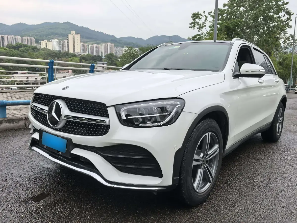 2020 Mercedes-Benz GLC Class 2.0T 197HP L4 9AT