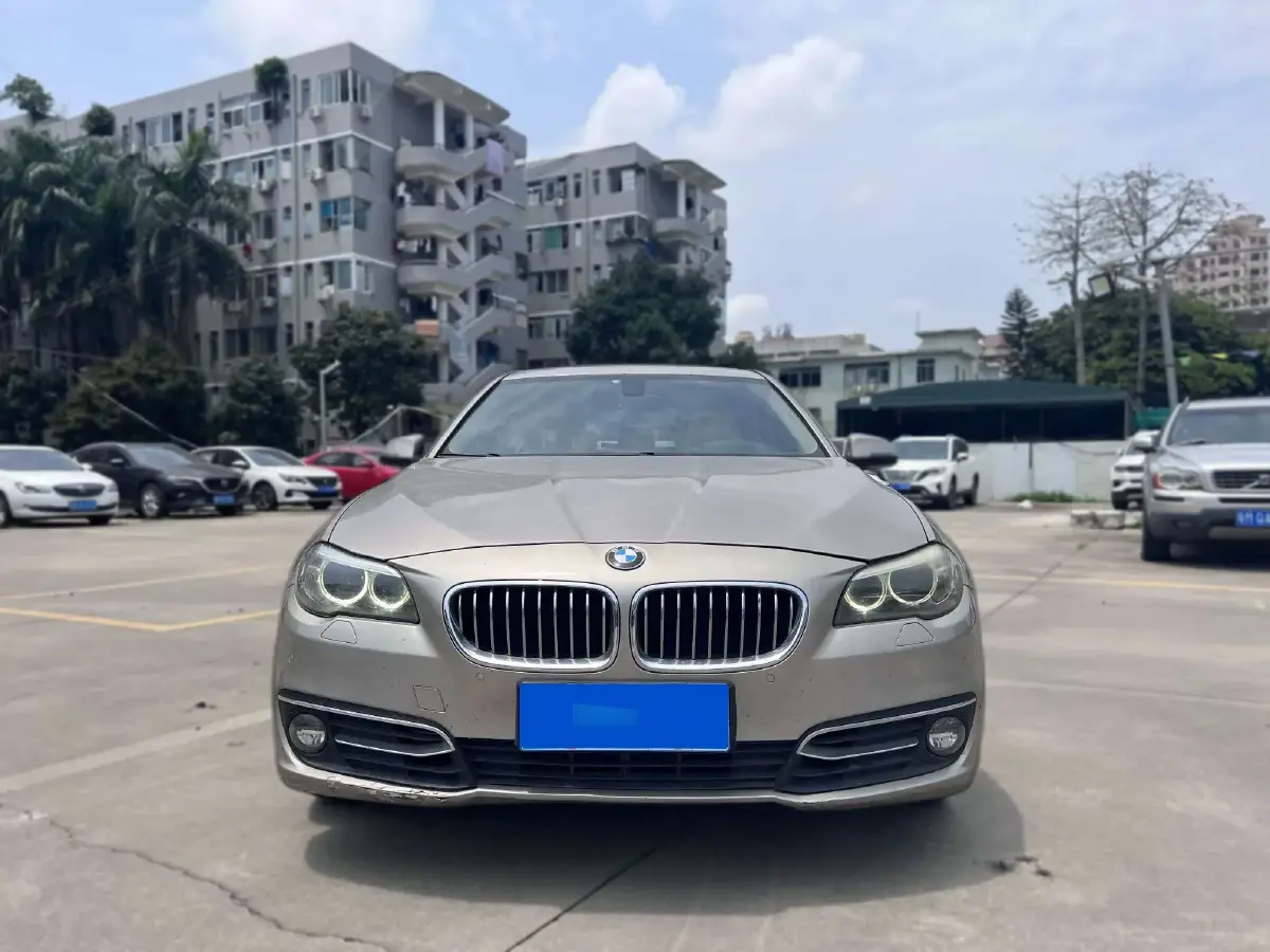 2014 BMW 5 Series 2.0T 218HP L4 8AT