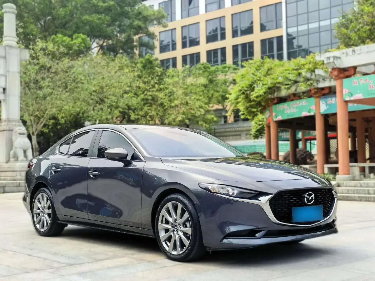 2022 Mazda 3 Axela 2.0L 158HP L4 6AT